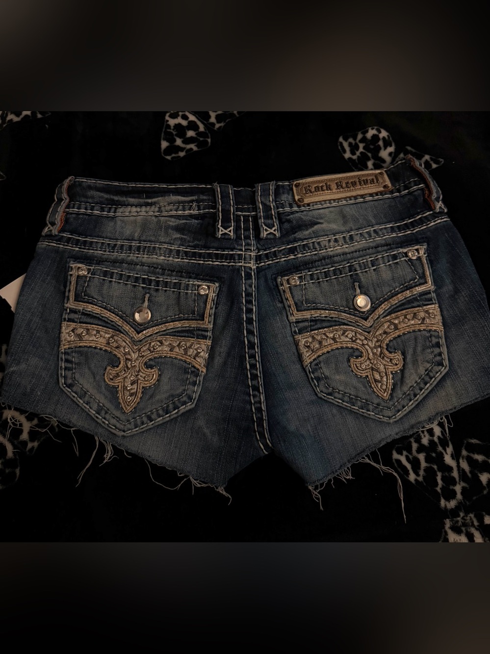 Jeans subcategory identification